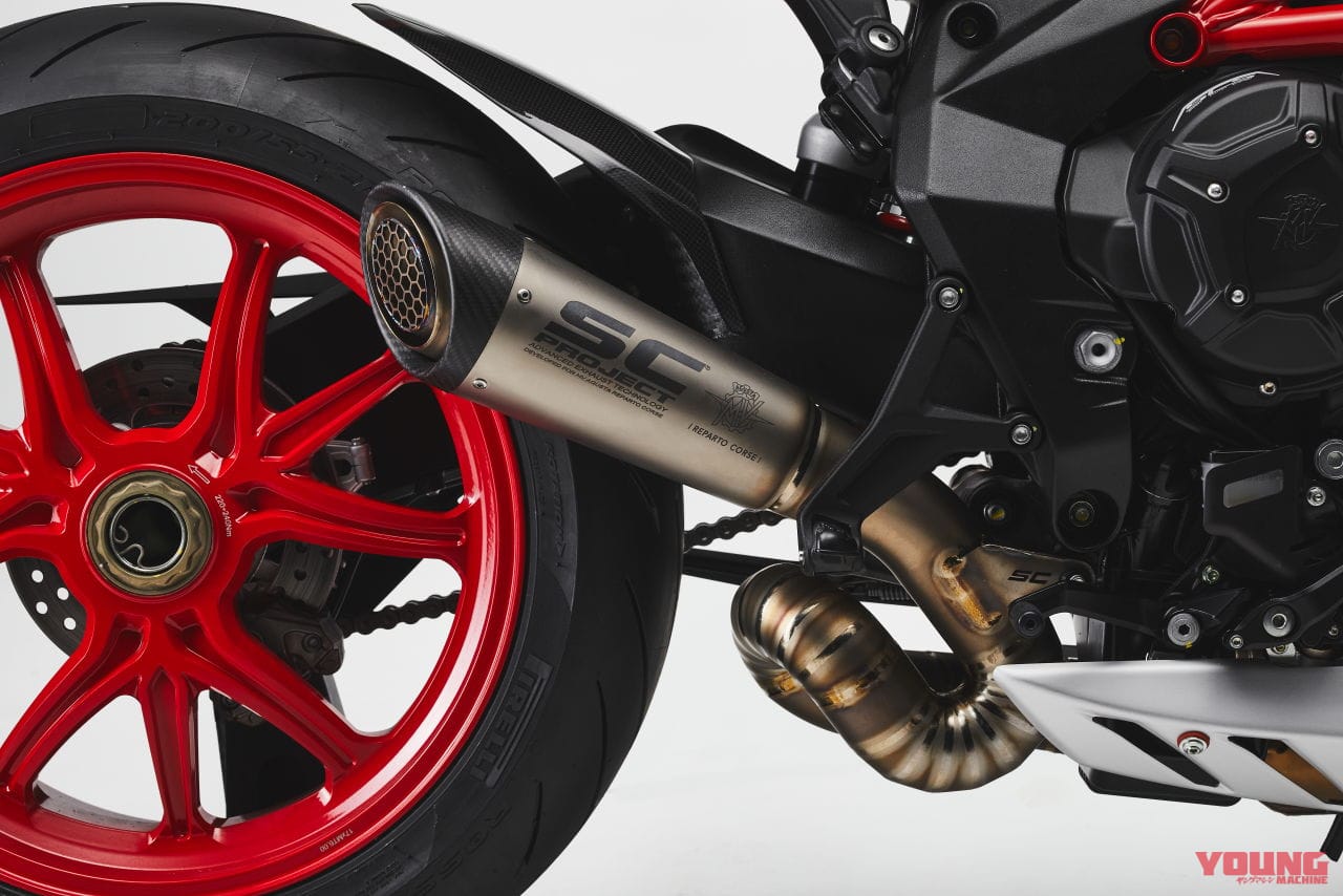 |MVアグスタのマッチョなネイキッド「ドラッグスター800」がモデルチェンジ!