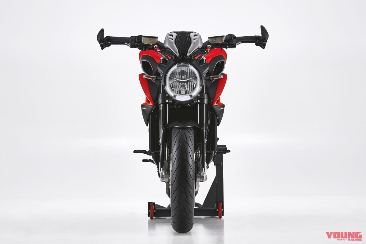 |MVアグスタのマッチョなネイキッド「ドラッグスター800」がモデルチェンジ!