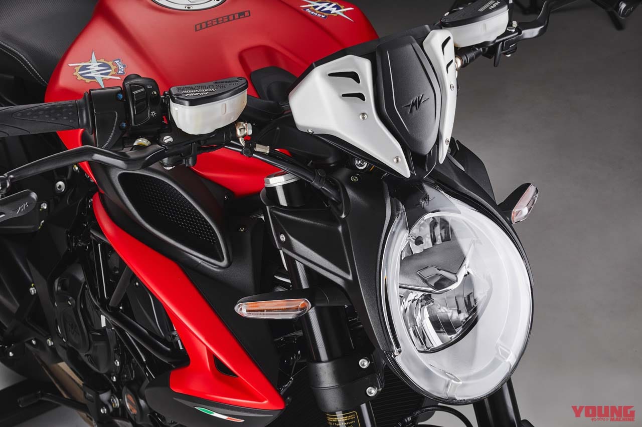 |MVアグスタのマッチョなネイキッド「ドラッグスター800」がモデルチェンジ!