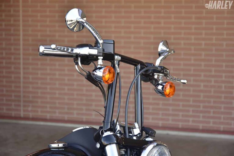 '14 FXDBストリートボブ|ハーレーダビッドソン静岡カスタム|ハンドルバー|ハーレーカスタムトレンドニュース:チョッパーライクな気軽さをライトに演出〈’14 FXDBストリートボブ〉