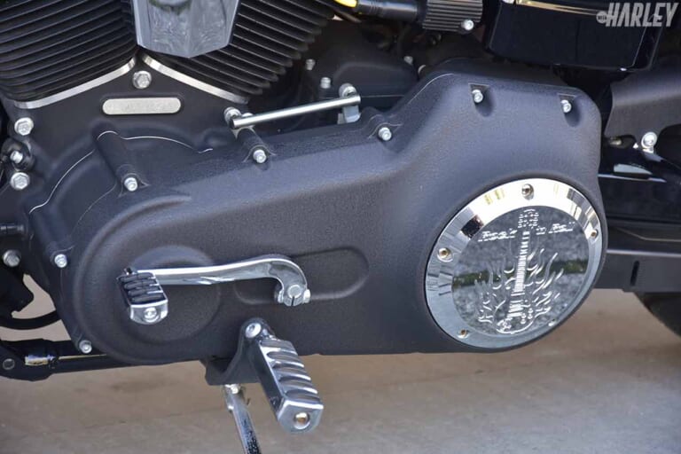 '14 FXDBストリートボブ|ハーレーダビッドソン静岡カスタム|ダービーカバー|ハーレーカスタムトレンドニュース:チョッパーライクな気軽さをライトに演出〈’14 FXDBストリートボブ〉