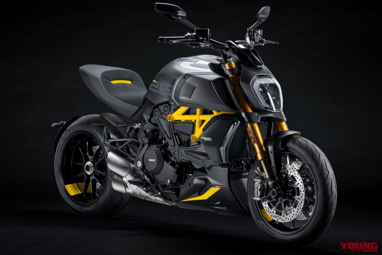 |左右非対称の特別カラー! ドゥカティ「ディアベル1260S ブラック&スチール」12/25発売