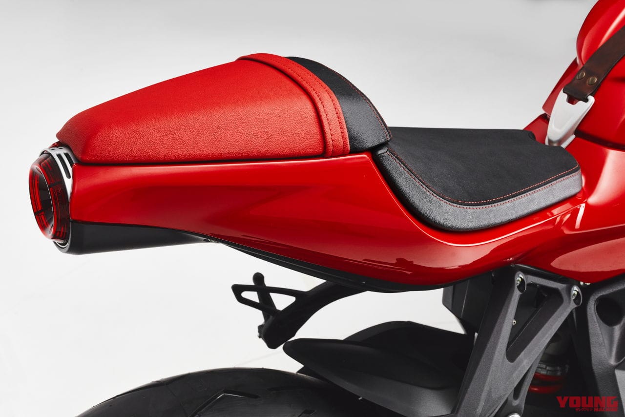 |MVアグスタの新型「スーパーベローチェ800」登場! エンジンとフレーム、電子制御も見直し