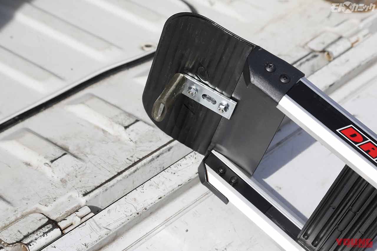 |“ワケあり軽トラック”を購入してトランポ車に改造してみた【ドゥカティも積める!!】