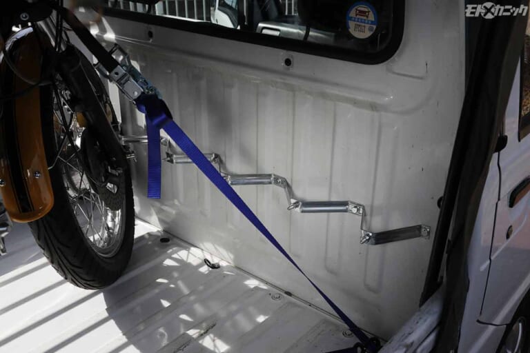 軽トラックトランポ|波板屋根用のフレーム金具|“ワケあり軽トラック”を購入してトランポ車に改造してみた【ドゥカティも積める!!】