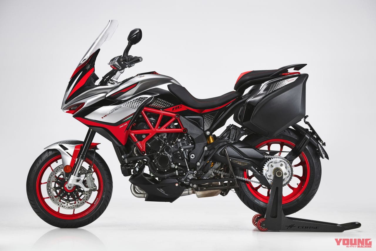|自動クラッチ、電制サス! MVアグスタ「ツーリズモベローチェ800」がエンジン更新でユーロ5世代に