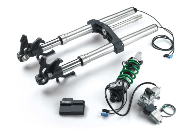 フル電子制御サスペンション|ハヤブサ対抗? 最新電脳でカワサキ ニンジャZX-14Rが復活するか?!〈YM未来予想〉