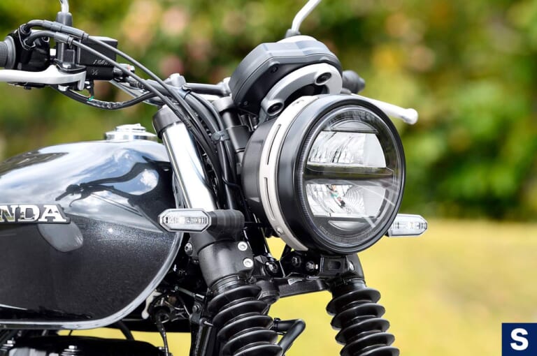 ホンダGB350S|ヘッドライト|爆売れホンダGB350! モダン仕様のGB350Sも7月発売スタンバイ【すべてがスポーティー仕立て】