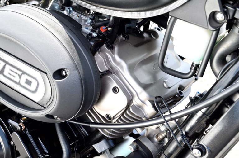 ヒョースンGV125Sボバー|SOHC3バルブ水冷Vツインエンジン|ヒョースンGV125Sボバー試乗インプレッション【唯一無二! 優秀な原付二種ボバー】