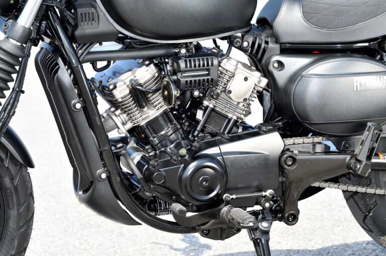 ヒョースンGV125Sボバー|SOHC3バルブ水冷Vツインエンジン|ヒョースンGV125Sボバー試乗インプレッション【唯一無二! 優秀な原付二種ボバー】