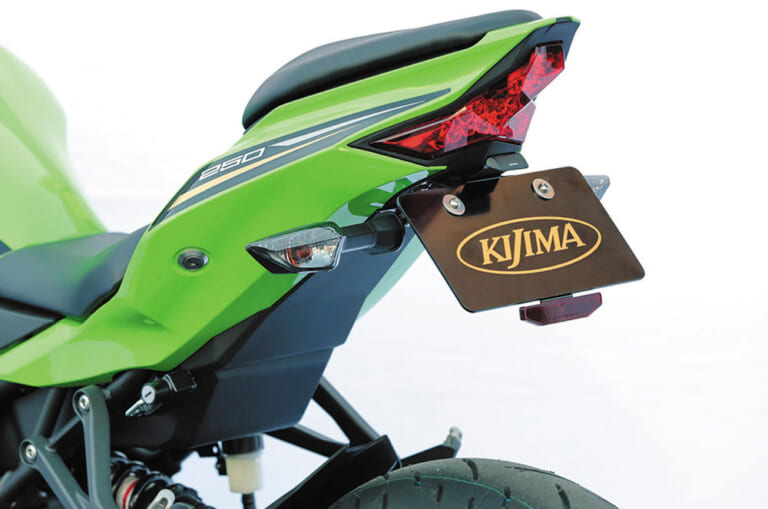 カワサキ ニンジャZX-25R|キジマカスタムパーツ|フェンダーレスキット|快適&安全に効くニンジャZX-25R用パーツ群が登場〈キジマ〉