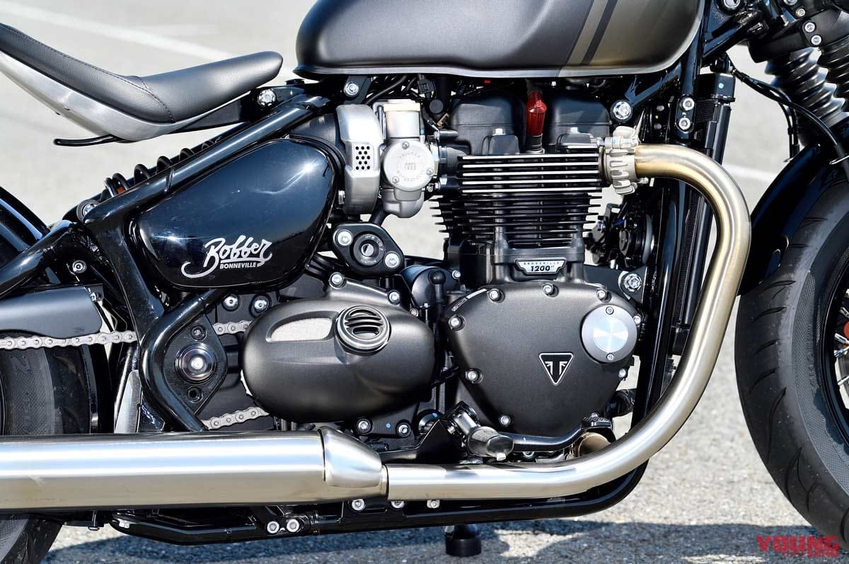 |’21トライアンフ ボンネビルボバー試乗ショートインプレ【このサドルシート目立つこと間違いなし】