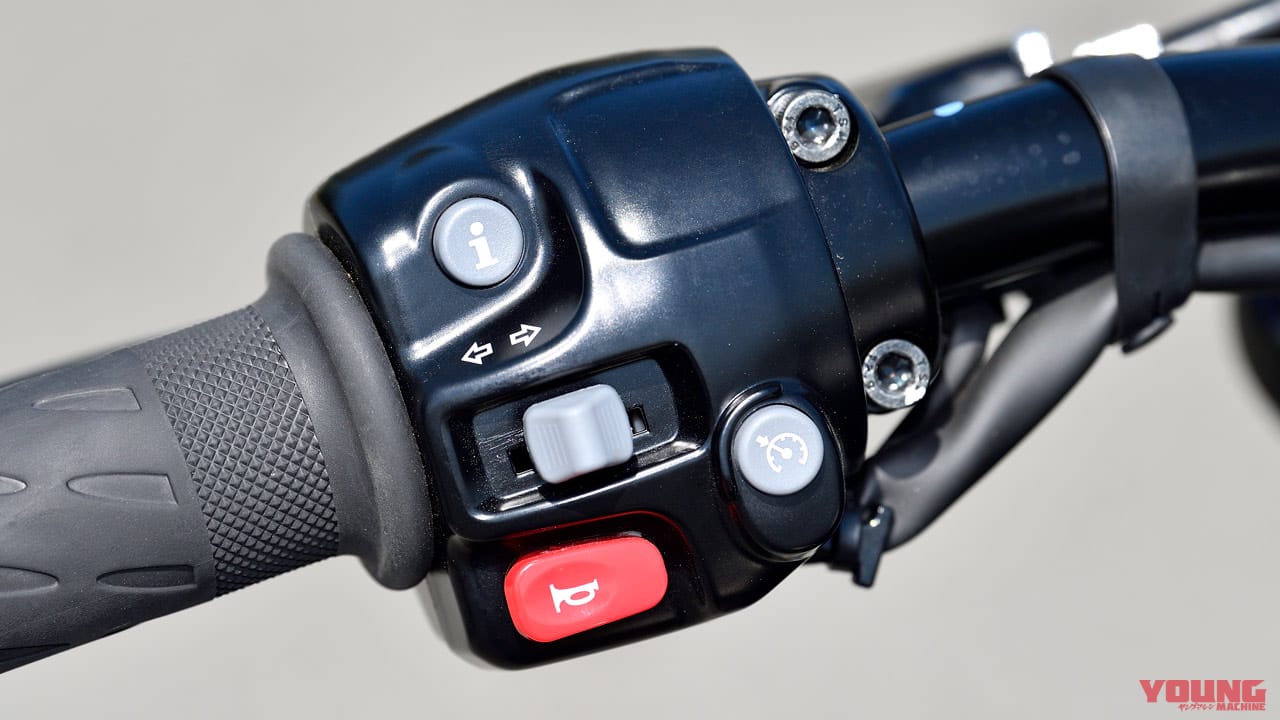 |’21トライアンフ ボンネビルボバー試乗ショートインプレ【このサドルシート目立つこと間違いなし】