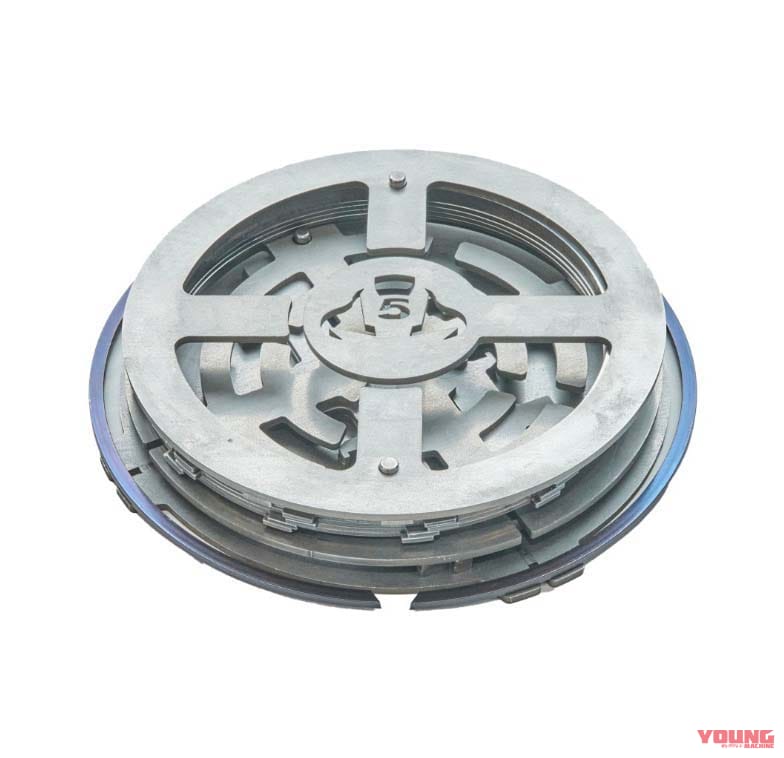 Moto Grill(モトグリル)|バイクのパーツがキャンプ用品に?! F.C.C.が自社製品を利用して焚き火台を製作