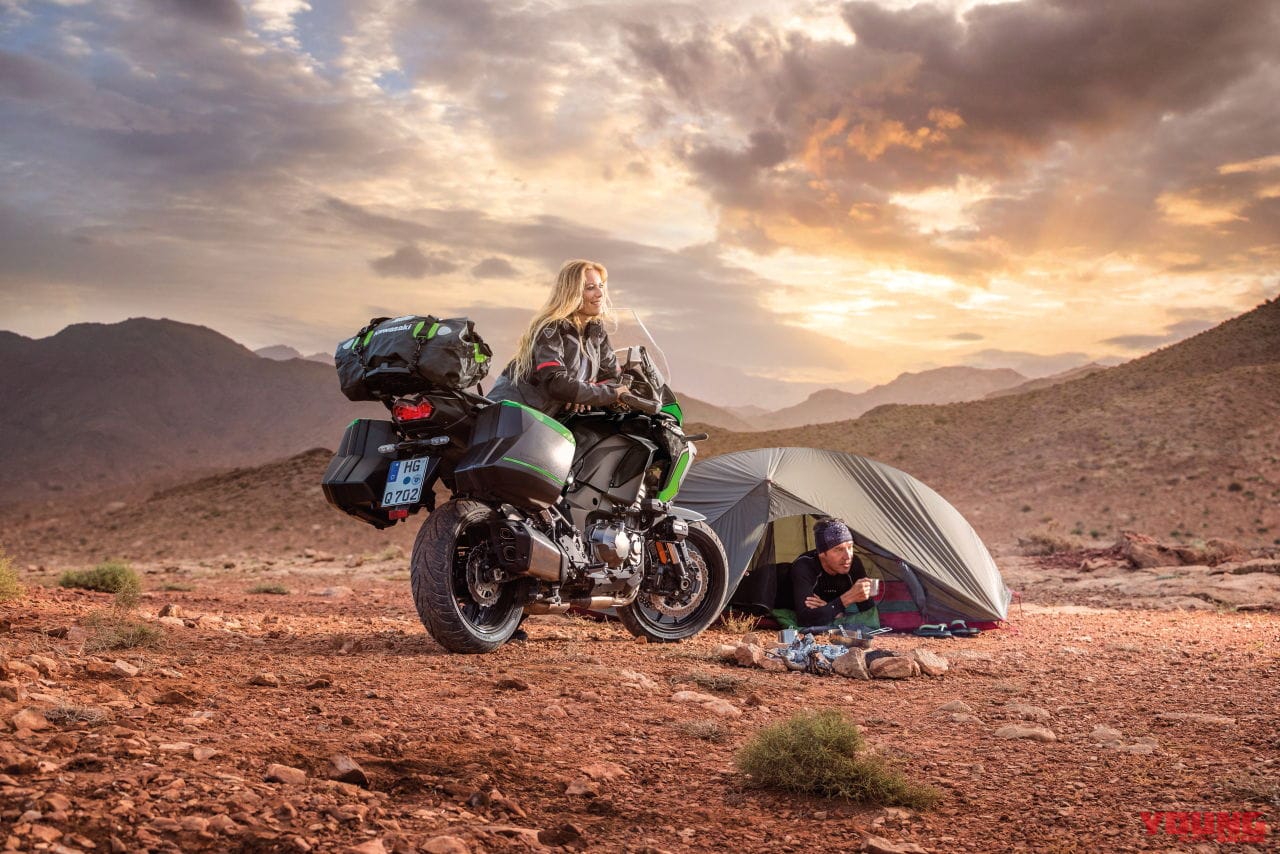 |4気筒&17インチのアドベンチャーにスカイフックをプラス! カワサキ新型「ヴェルシス1000SE」登場