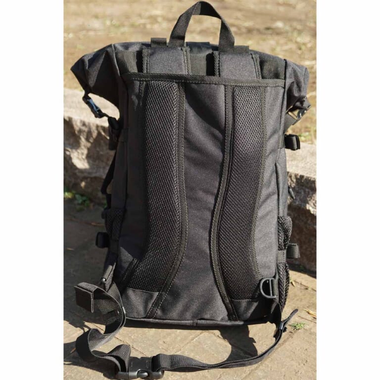 防水バックパック|ラフアンドロード RR9304 AQAドライバックパックプロ|背面|林道ツーリングにピッタリの高機能なバックパック×11選〈前編〉