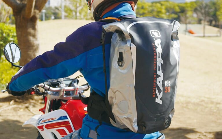 防水バックパック|カッパ WA402Sウォータープルーフバックパック|林道ツーリングにピッタリの高機能なバックパック×11選〈前編〉