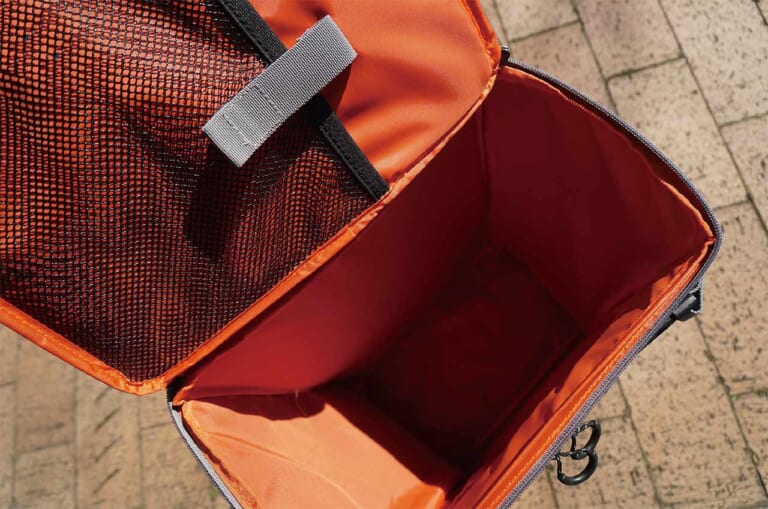 レインカバー付きバックパック|ナンカイ BA-309デイリーユース シート&バックパック|メイン気室|林道ツーリングにピッタリの高機能なバックパック×11選〈後編〉