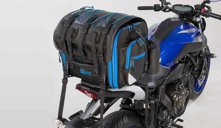 タナックスからキャンプ/街乗り/林道にも映える新機能搭載シートバッグ発売〈アーバンブルーシリーズ〉