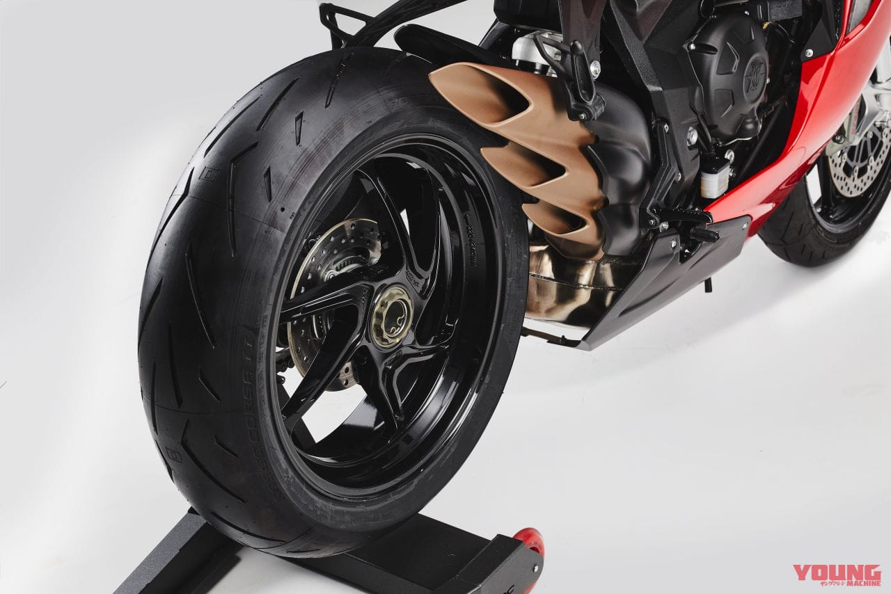 |真紅の3気筒スーパースポーツ! MVアグスタ「F3 ROSSO(ロッソ)」2021年モデルが登場