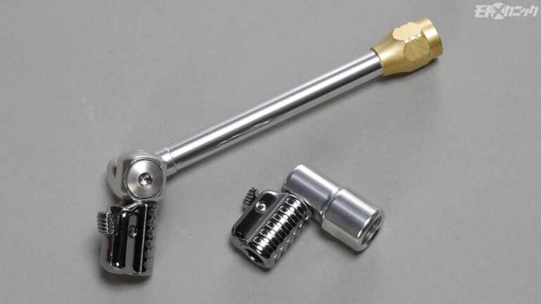 アストロプロダクツ|AP ワンタッチタイヤチャック ロングフレックス/90°|リーズナブルな価格で人気のアストロプロダクツ製品〈バイク向けおすすめ工具×5選〉