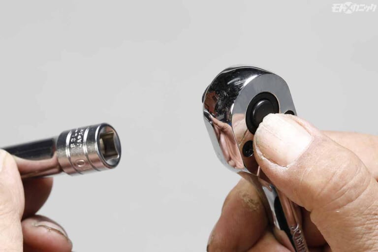 アストロプロダクツ|AP ラチェットハンドル 90T 1/4DR/3/8DR|リーズナブルな価格で人気のアストロプロダクツ製品〈バイク向けおすすめ工具×5選〉