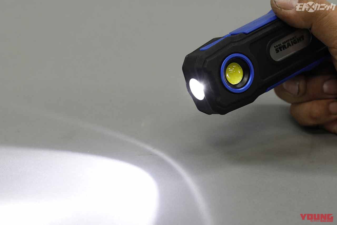 ストレート|充電式 LEDライト|スポット光照射|カユいところに手が届く、ストレートのバイク向けおすすめ便利工具×5選