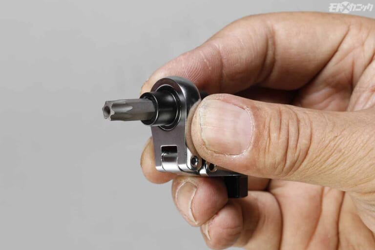 ワールドインポートツールズ 1/4dr首振りベリーショートラチェット|工具専門ショップの個性光るオリジナルツール×6選〈かっこよくて/とんがった/間違いのない工具〉