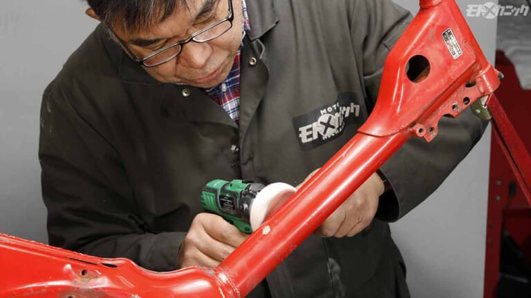 バイクを効率よく磨きたいユーザー向け。機動力が圧倒的なコードレスポリッシャー〈ストレート〉