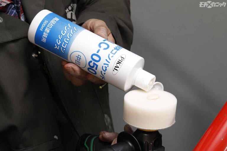 CT110フレーム研磨|ピカール|中目コンパウンド|バイクを効率よく磨きたいユーザー向け。機動力が圧倒的なコードレスポリッシャー〈ストレート〉