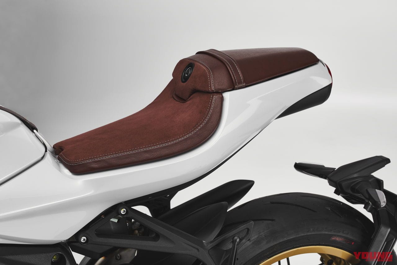 |スポークホイール標準装備! MVアグスタ「スーパーベローチェS」はレーシングキットも付属