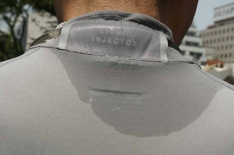 タイチ リキッドウインド|首の後ろ側|タイチ×マンダム共同開発「リキッドウインド」は体感温度を5.2度下げる夏ツーリング必須アイテム