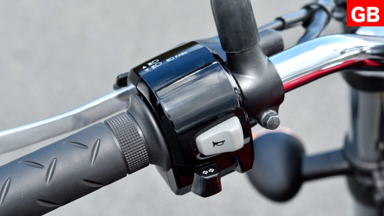 ホンダGB350|ハンドルスイッチ|ホンダGB350 vs ヤマハSR400ディテール徹底比較【ネオクラとリアルレトロ、実は対照的だ】