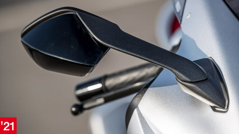 スズキ新旧ハヤブサ徹底比較|ミラー|('21)新型|スズキ新旧ハヤブサ徹底写真比較解説【2代目から新型3代目へ、圧倒的な無敵感を継承】