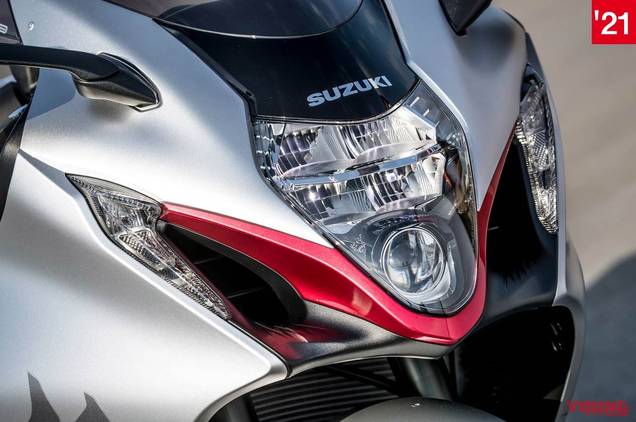 スズキ新旧ハヤブサ徹底比較|LEDヘッドライト|('21)新型|スズキ新旧ハヤブサ徹底写真比較解説【2代目から新型3代目へ、圧倒的な無敵感を継承】