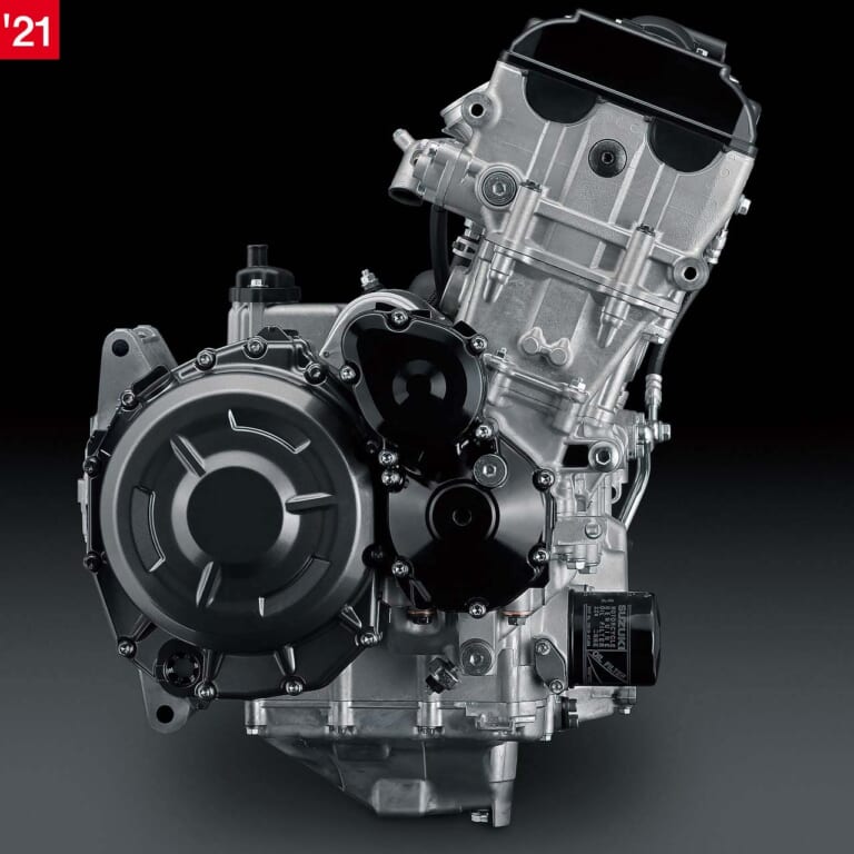 スズキ新旧ハヤブサ徹底比較|エンジン|('21)新型|スズキ新旧ハヤブサ徹底写真比較解説【2代目から新型3代目へ、圧倒的な無敵感を継承】