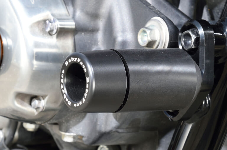 ホンダCB1100RS/EX|ベビーフェイス フレームスライダー|CB1100RS/EXのクラシカルスタイルに似合うパフォーマンスパーツ〈ベビーフェイス〉