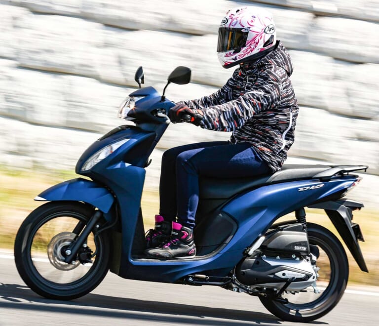 岡崎静夏×ホンダ ディオ110|岡崎静夏のホンダ ディオ110試乗インプレ【パワーも乗り心地の良さも街乗りにはベストバランス】