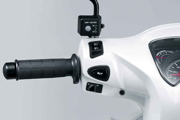 ホンダ ディオ110|グリップヒーター|ホンダ ディオ110ディテール写真解説【大径14インチホイール&洗練されたデザイン】