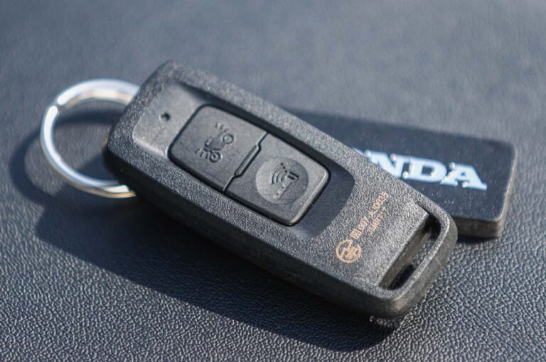 ホンダ ディオ110|スマートキーシステム|ホンダ ディオ110ディテール写真解説【大径14インチホイール&洗練されたデザイン】