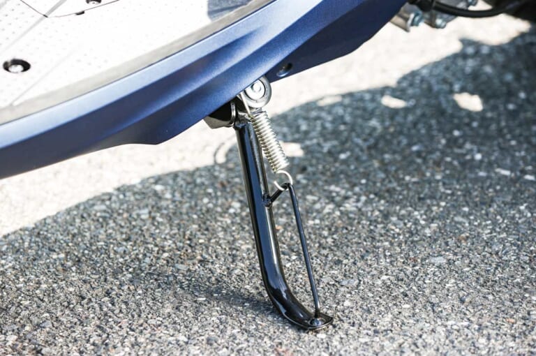 ホンダ ディオ110|サイドスタンド|ホンダ ディオ110ディテール写真解説【大径14インチホイール&洗練されたデザイン】