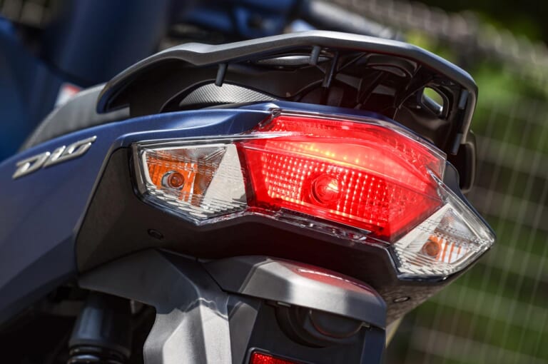 ホンダ ディオ110|テールランプ|ホンダ ディオ110ディテール写真解説【大径14インチホイール&洗練されたデザイン】