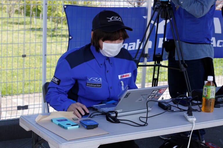 ヤマハライディングフィードバックシステム|データ解析評価|ライディングスキルの“見える化”でさらなる運転技術の向上を〈ヤマハライディングフィードバックシステム〉