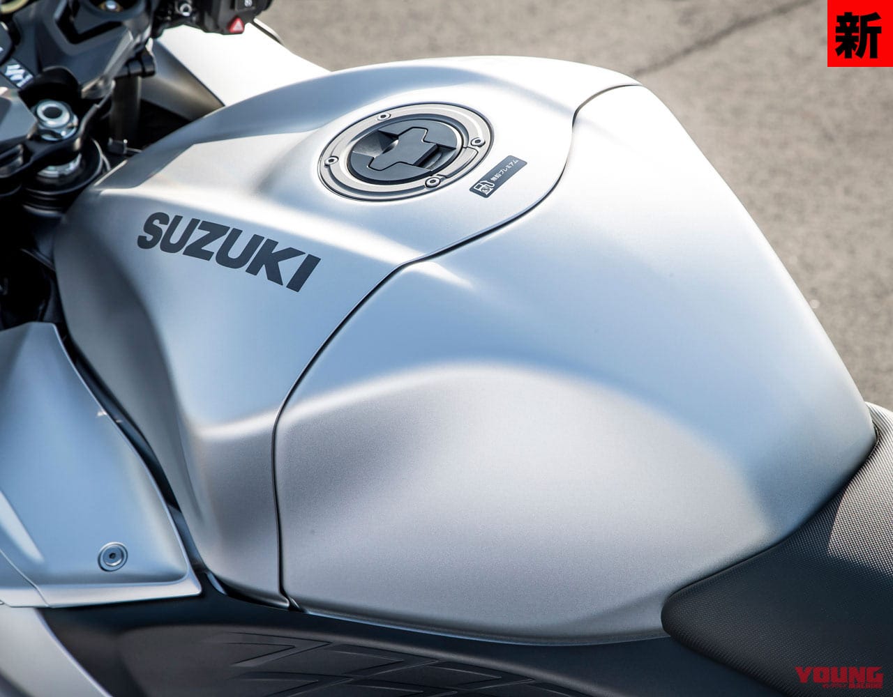 |新旧ハヤブサ、燃費はどちらが上? 計器類の進化は? 2人乗りの乗り心地は? 【ココも気になる徹底比較】