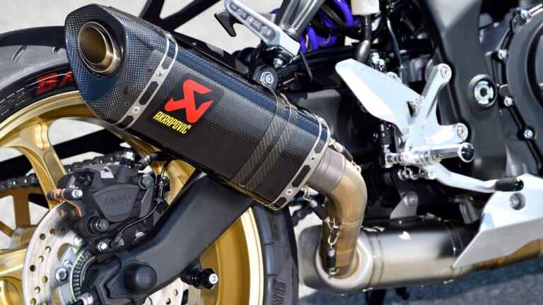 アクティブカスタムZX-25R|マフラー|アクラポビッチ レーシングライン|アクティブ ニンジャZX-25Rストリートカスタムスタイル見参!!【ワイドタイヤで別格の安心感】