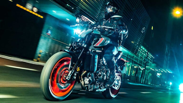 ヤマハ新型MT-09/MT-07が国内販売開始【09SP/07が7/28〜、09STDは8/26〜】