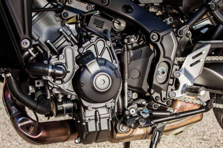 YAMAHA TRACER9 GT ABS|ヤマハ新型トレーサー9GTが7/28国内発売【大幅刷新・前後電サス搭載でも150万円切り!】