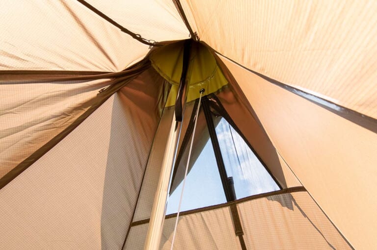 バイクでソロキャンプ|テント|オガワ タッソ|“バイクでソロキャンプ”失敗しない自立式テントの選び方【初心者は張りやすさを重視すべし】