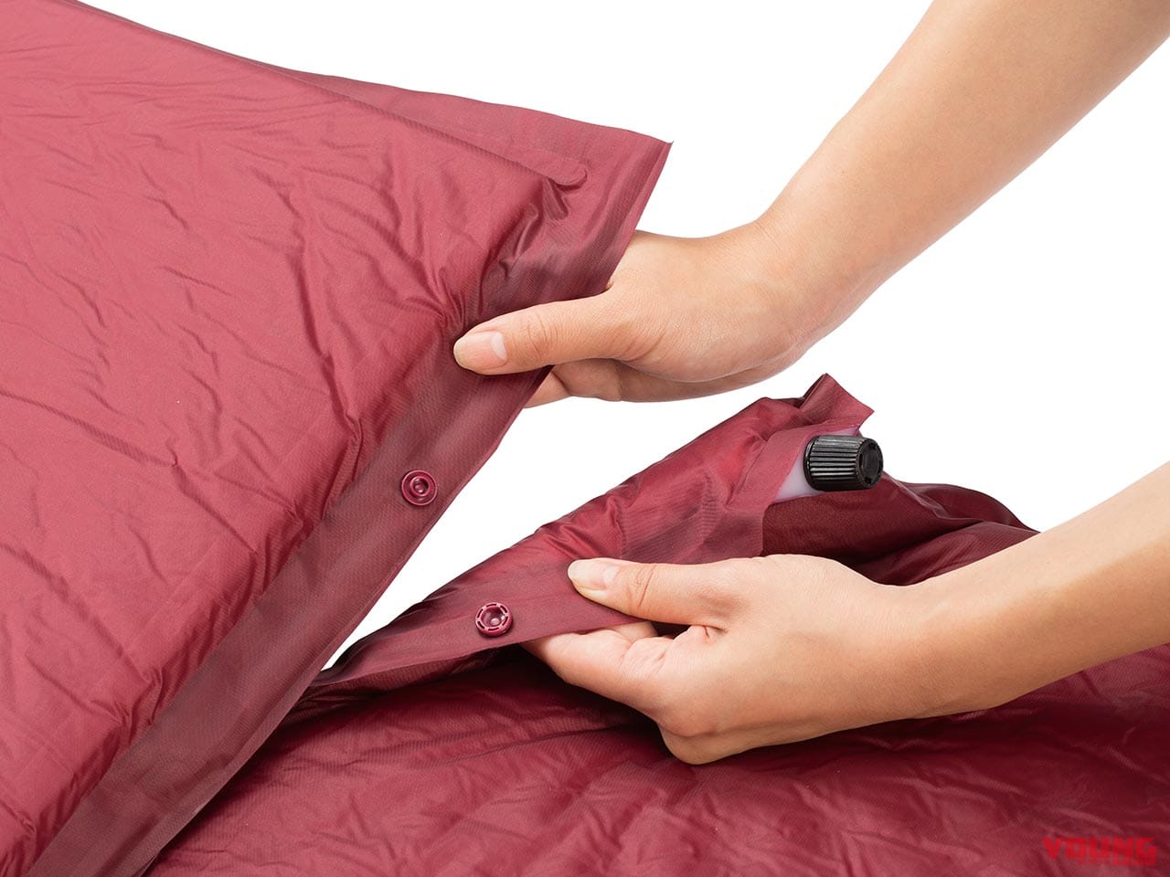 バイクでソロキャンプ|コールマン キャンパーインフレーターマット シングルIII|バイクでキャンプツーリング:失敗しないマットの選び方&おすすめ3選