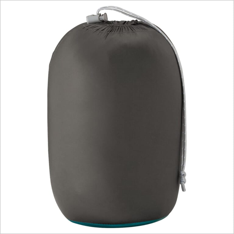 バイクでソロキャンプ|シュラフ|モンベル シームレスダウン ハガー800|バイクでキャンプツーリング:失敗しないシュラフの選び方&おすすめ3選